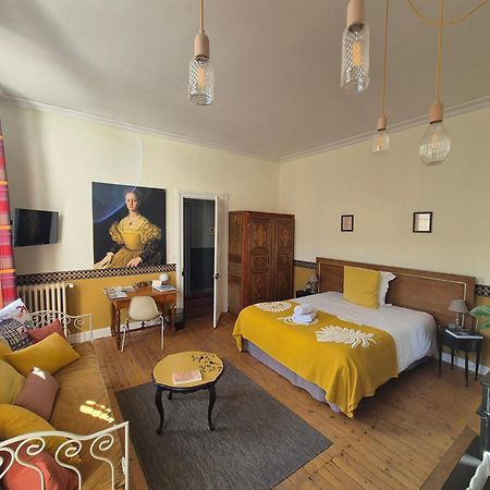 H De Surgeres B&B 외부 사진