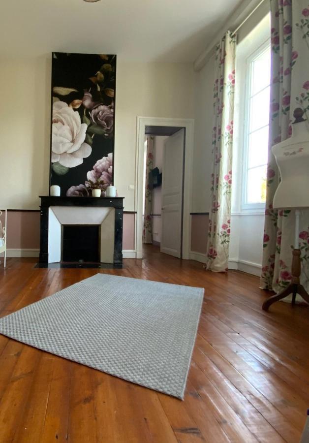 H De Surgeres B&B 외부 사진