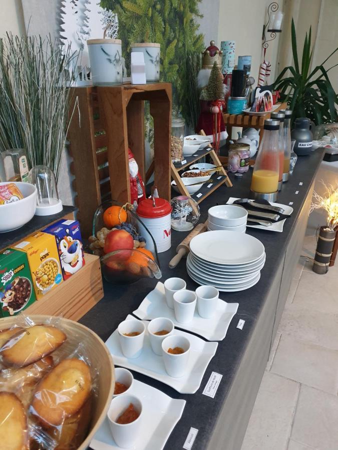 H De Surgeres B&B 외부 사진