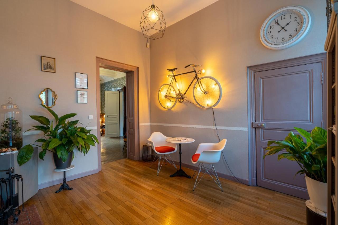H De Surgeres B&B 외부 사진