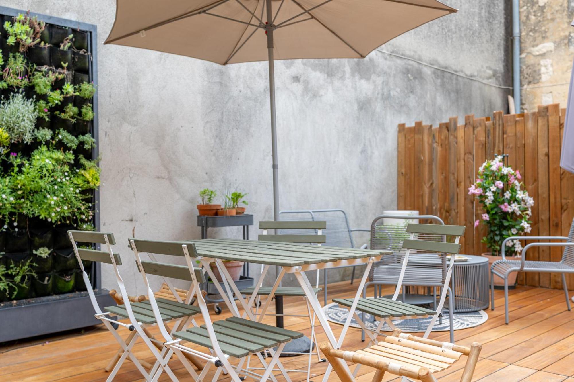 H De Surgeres B&B 외부 사진