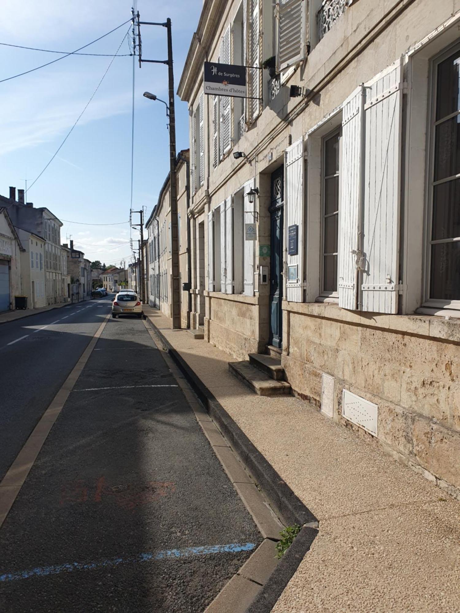 H De Surgeres B&B 외부 사진